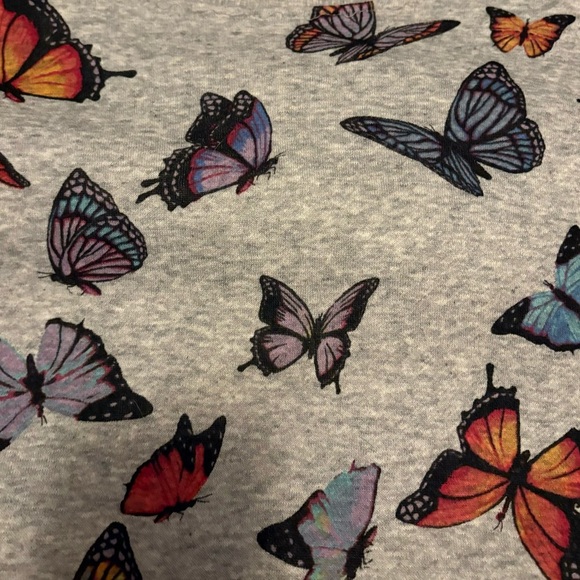 NO BOUNDARIES JUNIORS
PRINTED LONG SLEEVE
SWEATSHIRT 2XL - Picture 2 of 5